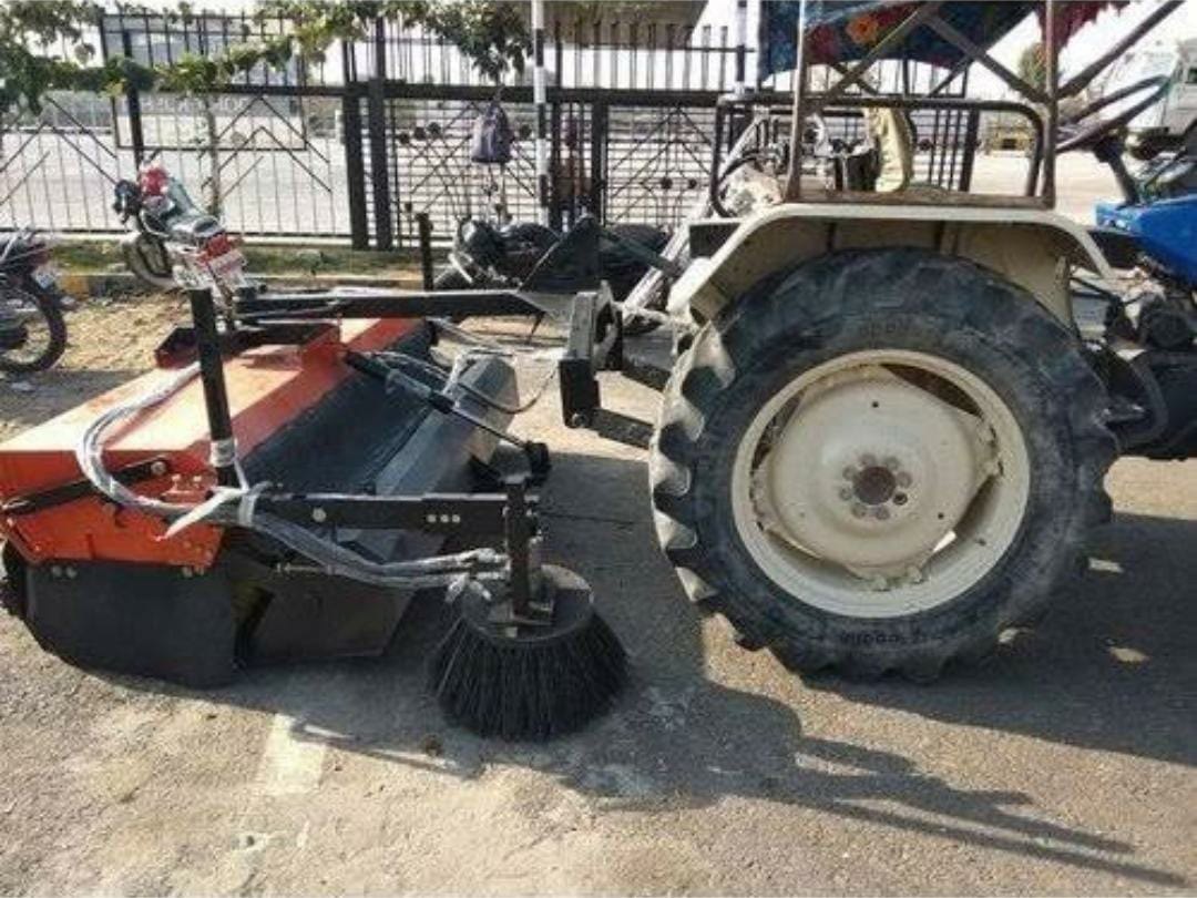 hydraulic-broomer-machine